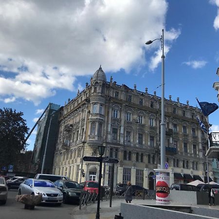Адмирал хостел Одесса Экстерьер фото